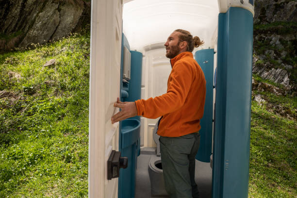 Best Portable restroom trailer rental  in Leslie, MI